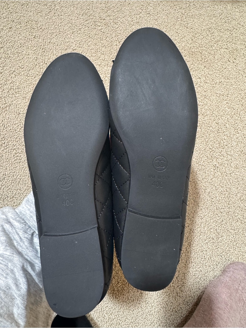 CHANEL Black Quilted Leather CC Logo Ballet Flats - Picture 7 of 10